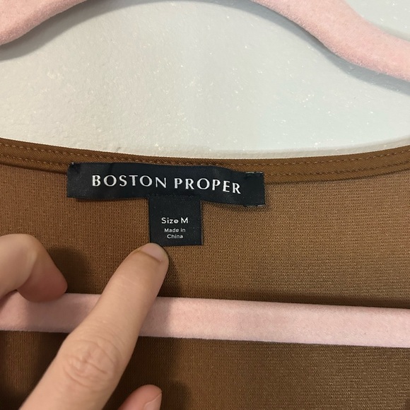 NWT Boston Proper Brown Cold Shoulder Blouse, Size M - Picture 4 of 7